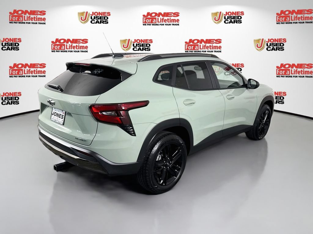 Used 2025 Chevrolet Trax ACTIV FWD image 14