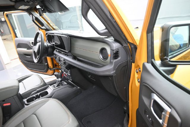 New 2026 Jeep Gladiator Mojave AWD/4WD image 17