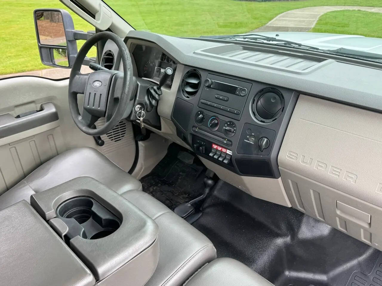Used 2010 Ford F550 4x4 Regular Cab Super Duty image 18