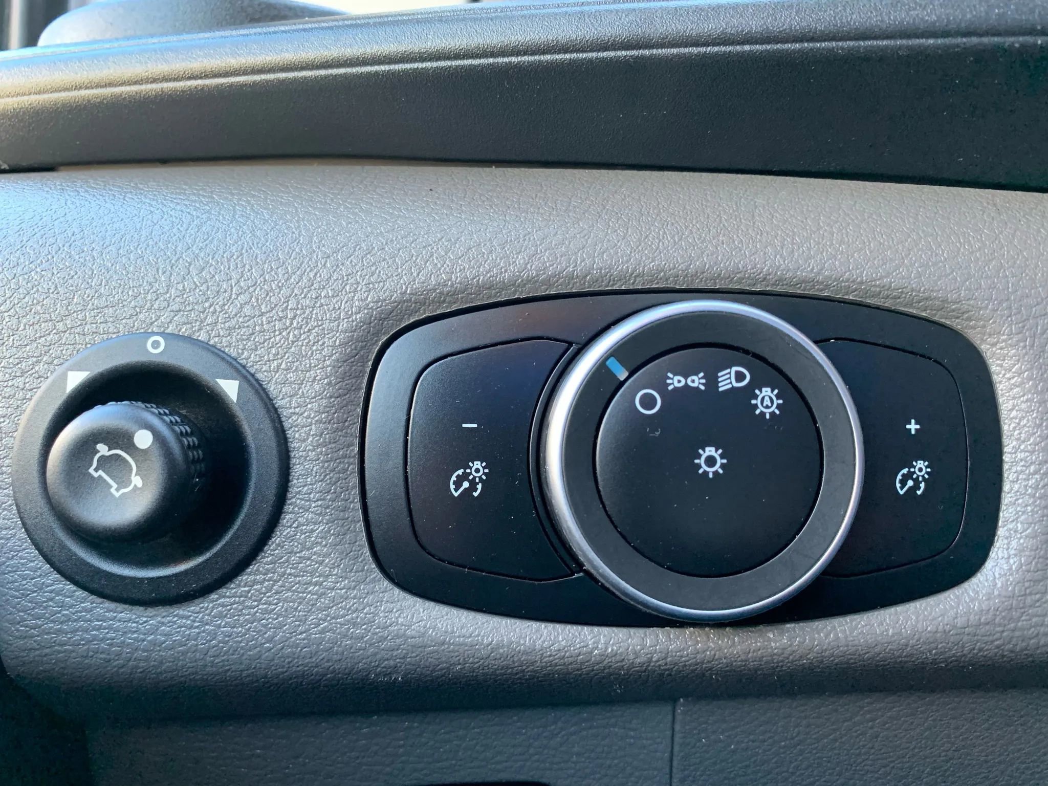 Used 2024 Ford Transit 250 148 High Roof Extended AWD image 18