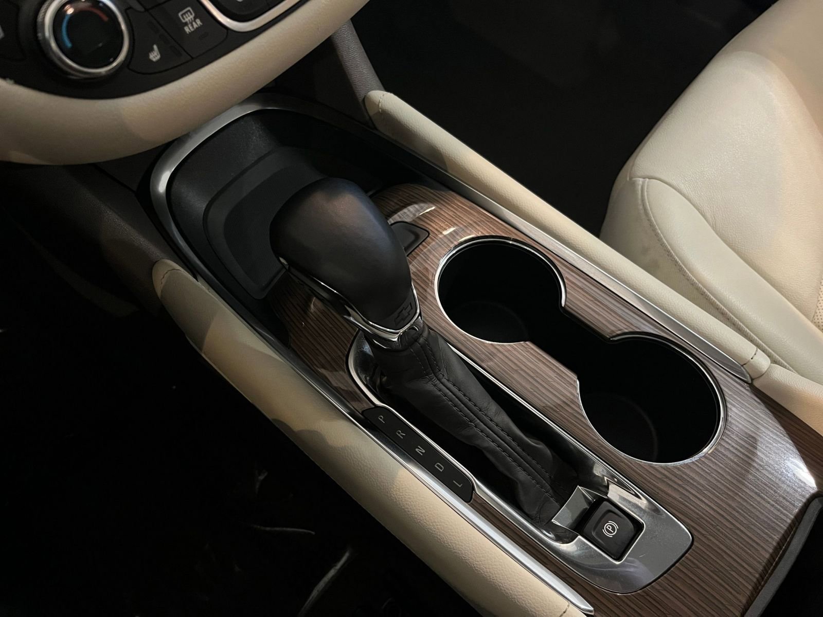 Used 2024 Chevrolet Malibu LT image 41