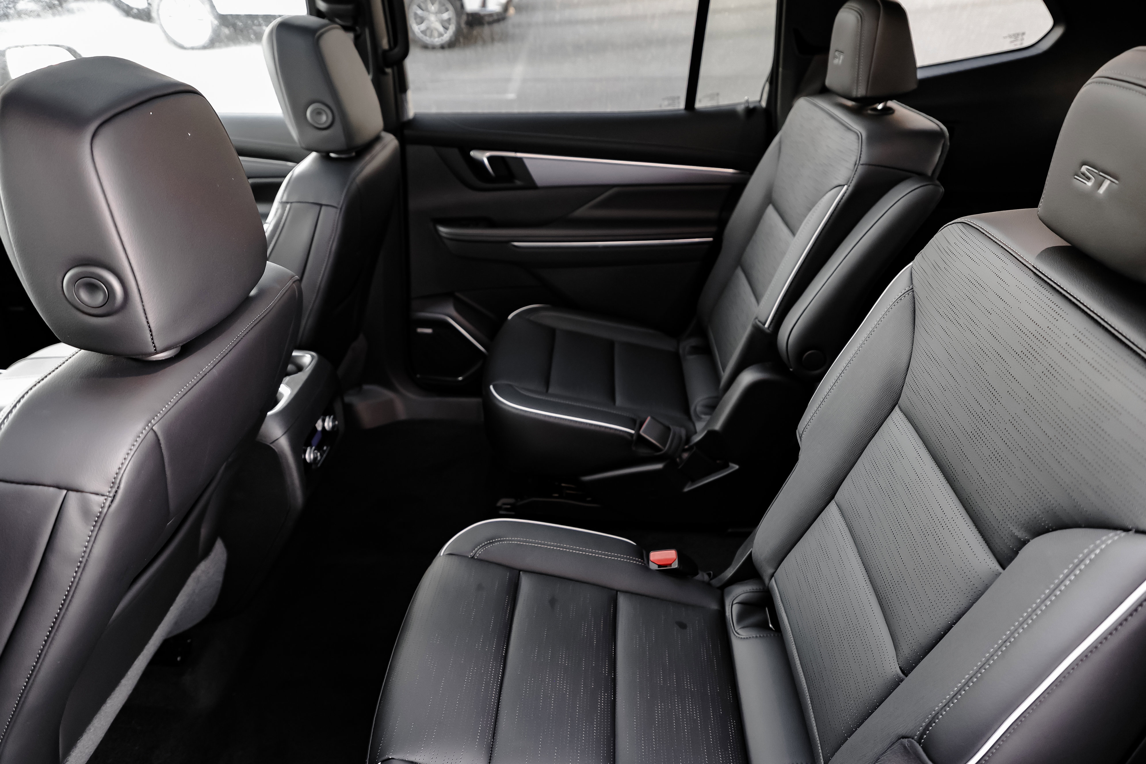 New 2026 Buick Enclave Sport Touring w/ Power Package image 11