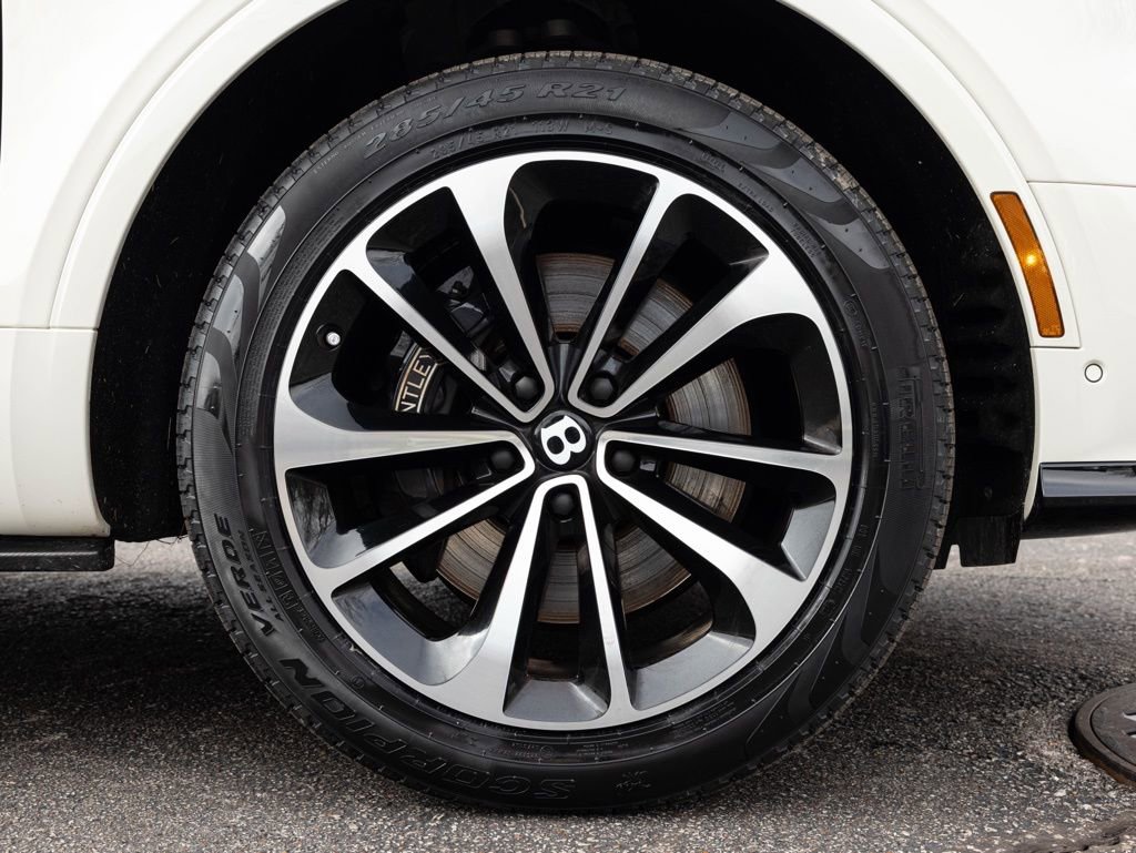 Used 2023 Bentley Bentayga Extended Wheelbase image 84