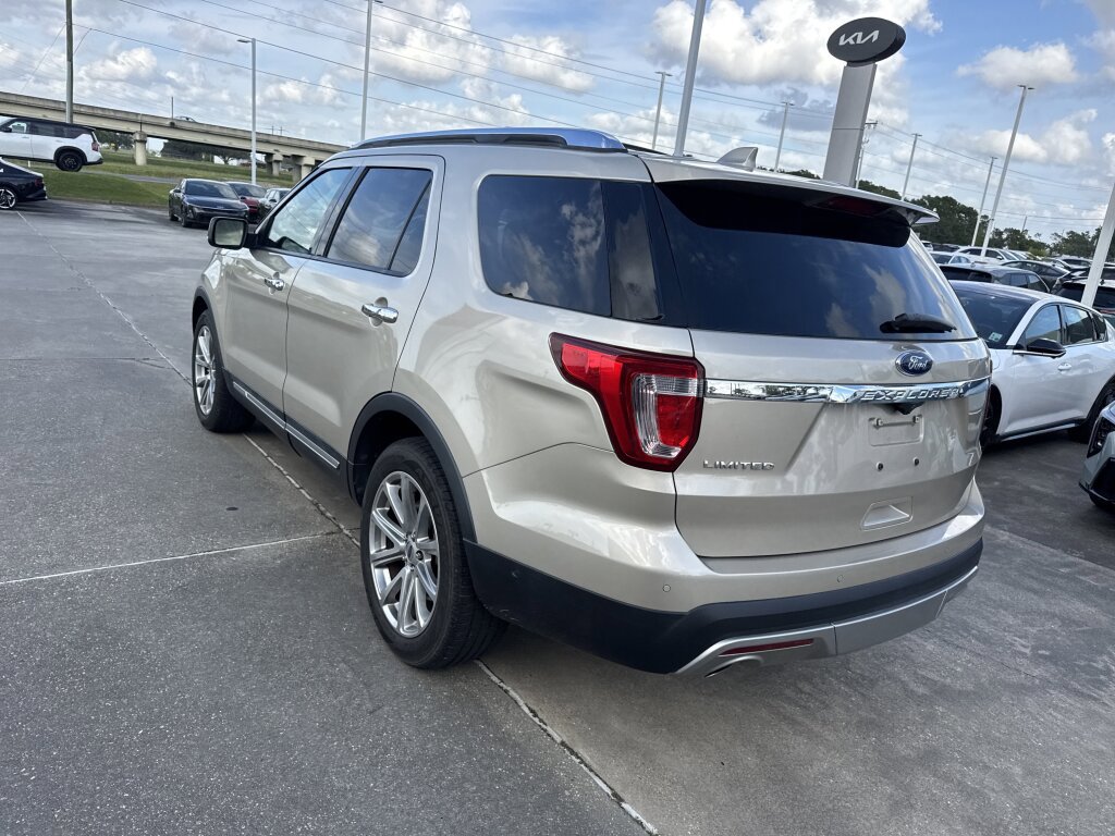 Used 2017 Ford Explorer Limited w/ Equipment Group 301A image 18
