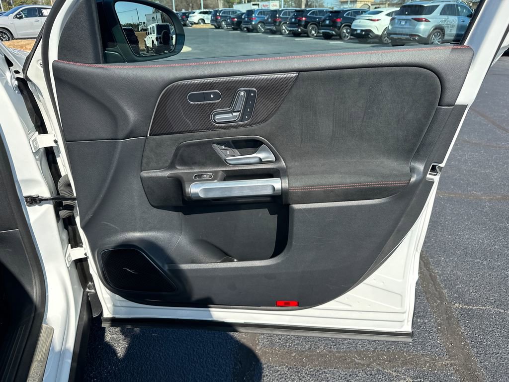 Certified 2024 Mercedes-Benz GLB 250 image 15