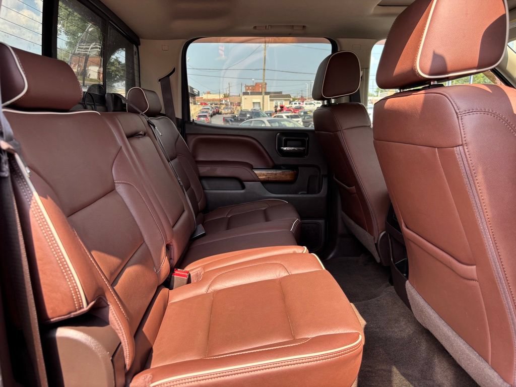 Used 2017 Chevrolet Silverado 1500 High Country w/ High Desert Package AWD/4WD image 28