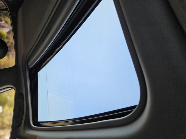 Used 2022 Toyota Camry SE image 25