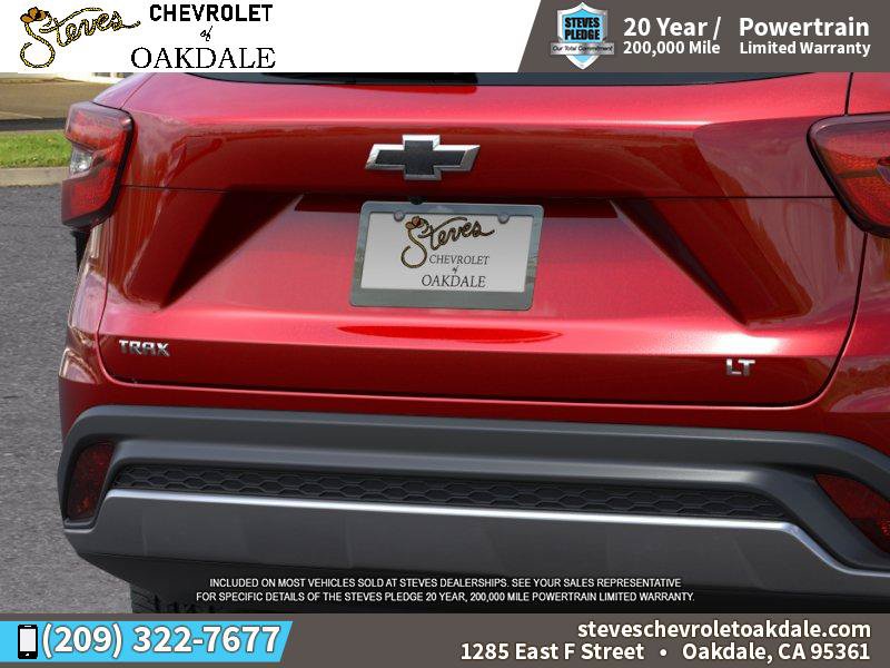 New 2026 Chevrolet Trax LT w/ LT Convenience Package FWD image 14