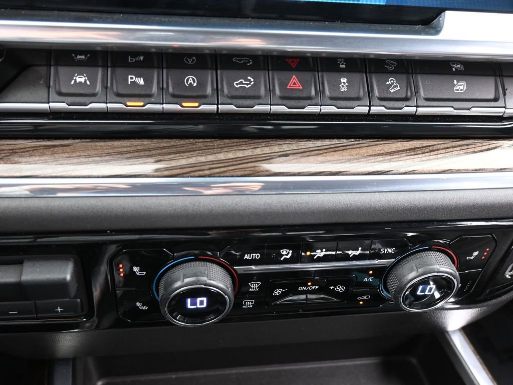 Used 2023 Chevrolet Silverado 1500 LT Trail Boss w/ LT Trail Boss Premium Package image 30