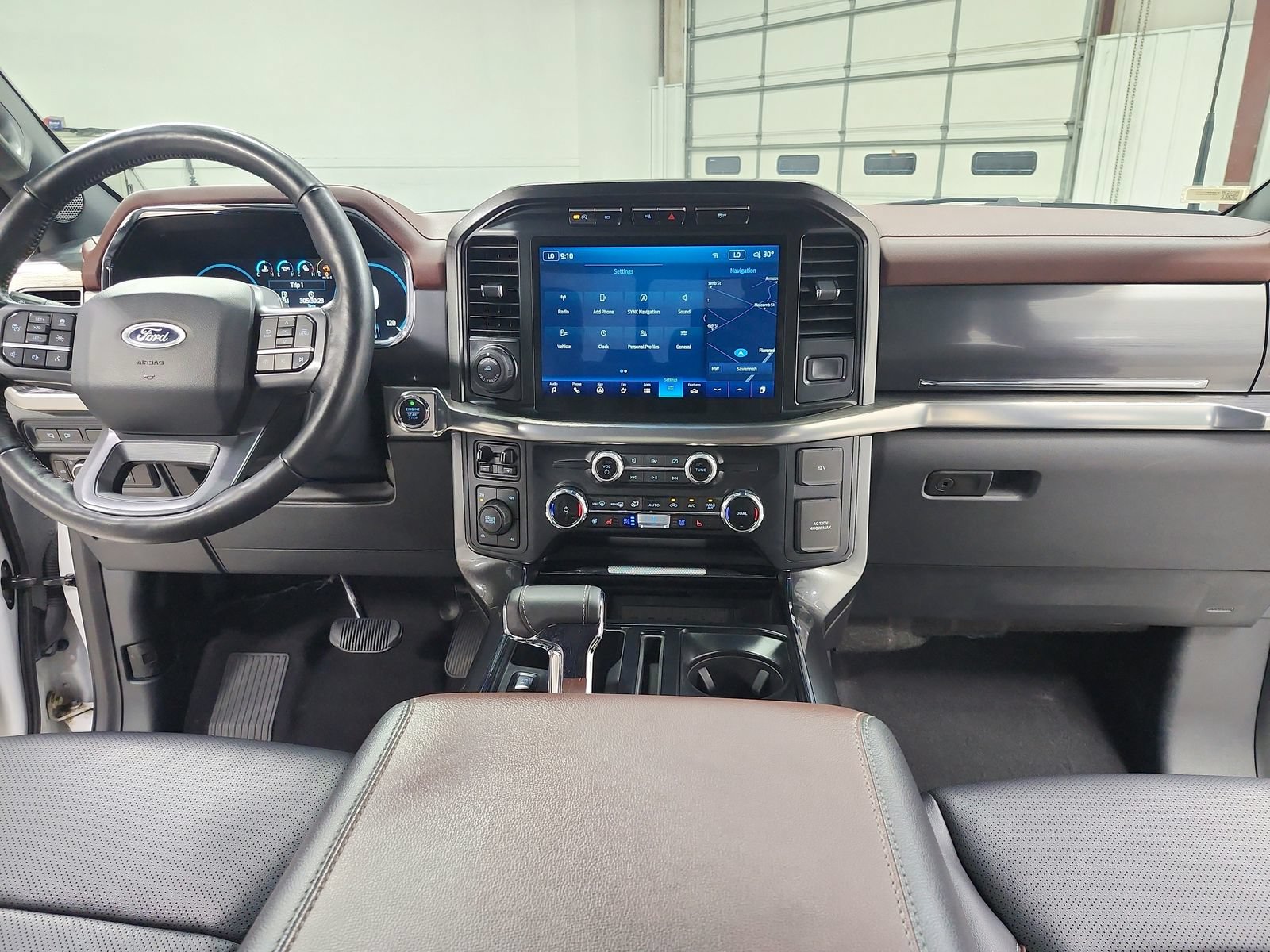 Used 2023 Ford F150 Lariat w/ Equipment Group 502A High AWD/4WD image 28