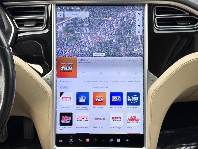 Used 2015 Tesla Model S 85D image 20