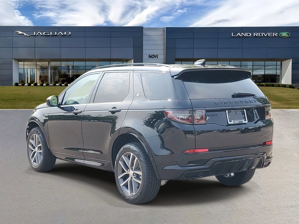 New 2026 Land Rover Discovery Sport Landmark AWD/4WD image 4