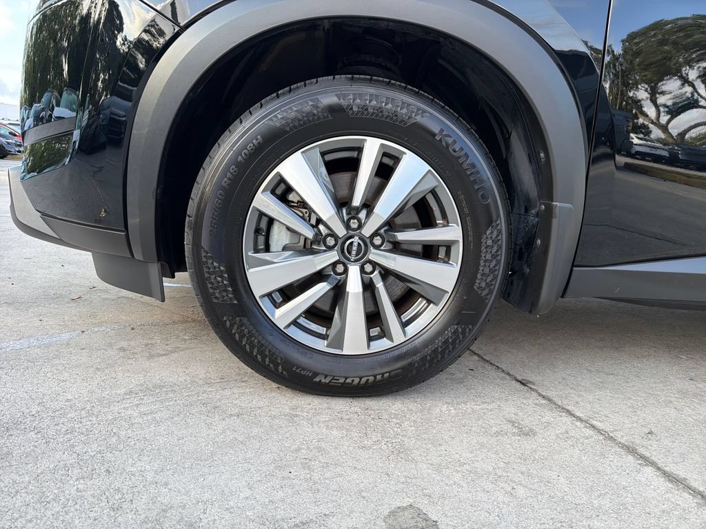 Certified 2025 Nissan Pathfinder SL AWD/4WD image 12