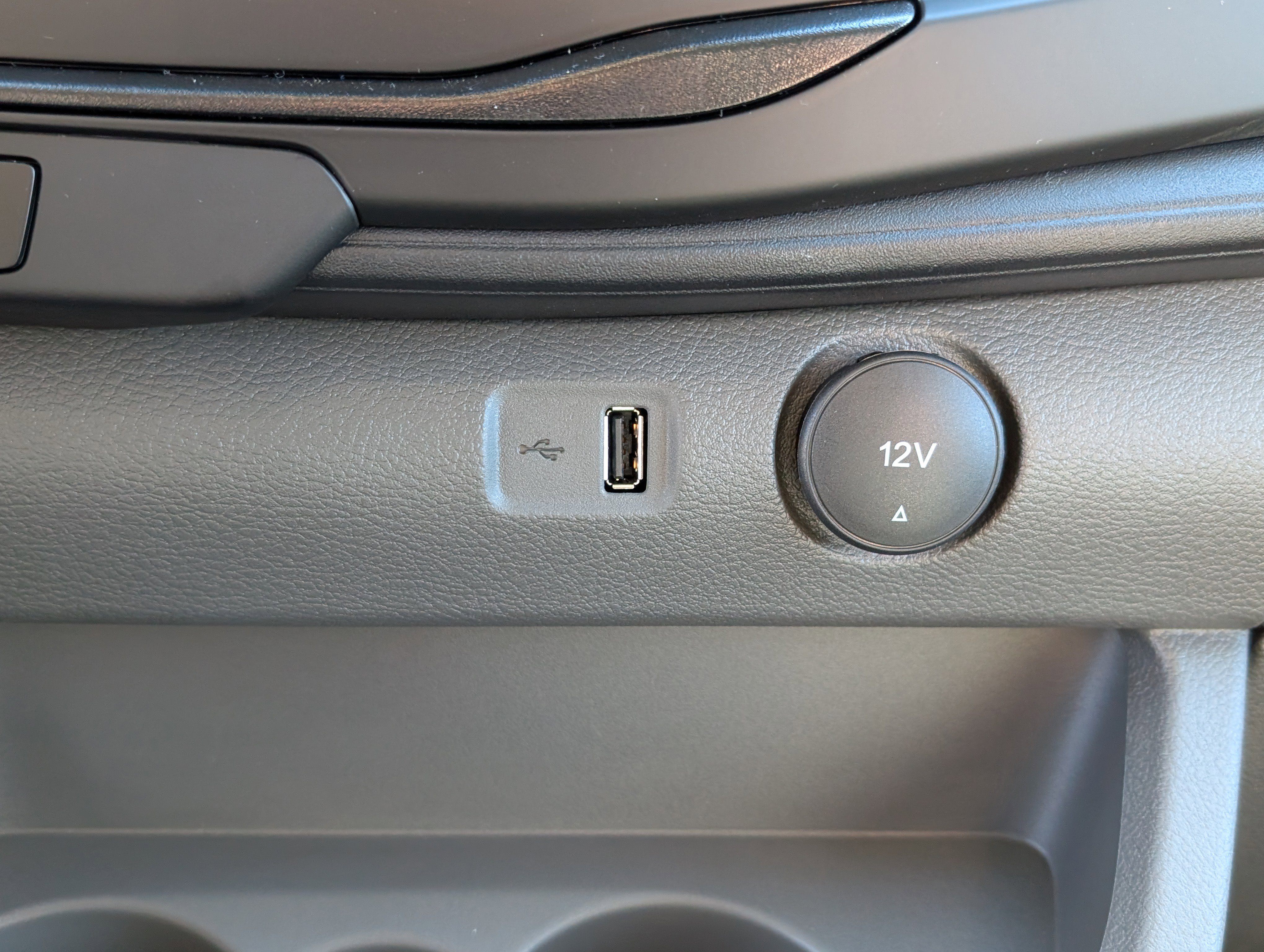 New 2025 Ford Transit 250 Low Roof w/ Load Area Protection Package image 18