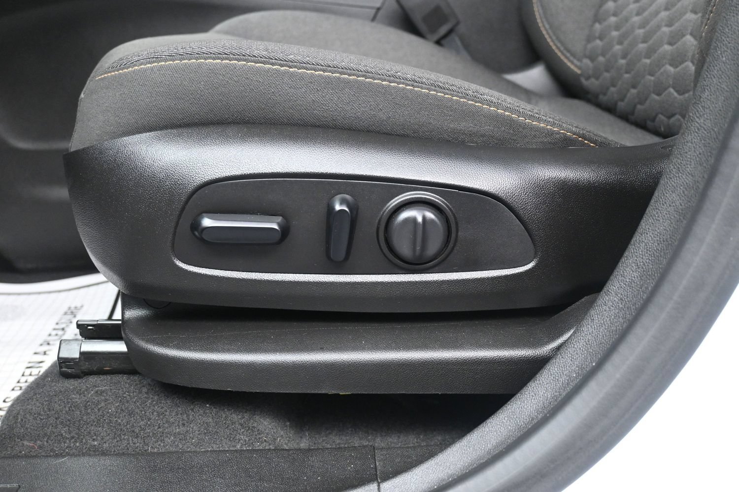 Used 2019 Chevrolet Equinox LT AWD/4WD image 13