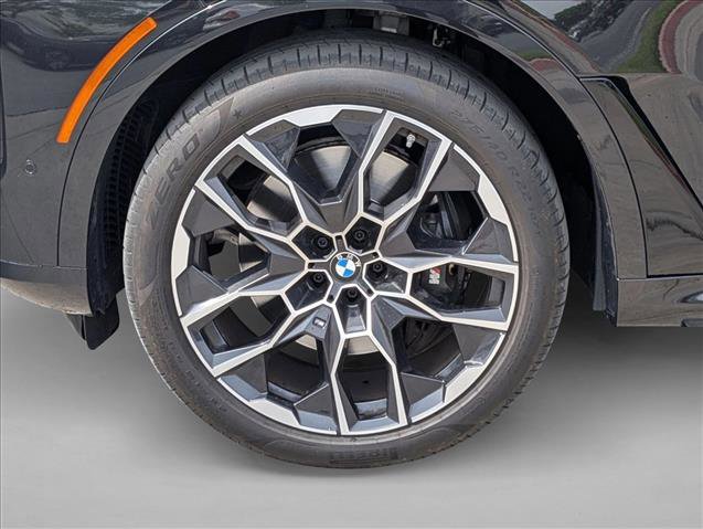 Certified 2023 BMW X7 xDrive40i w/ M Sport Package image 10