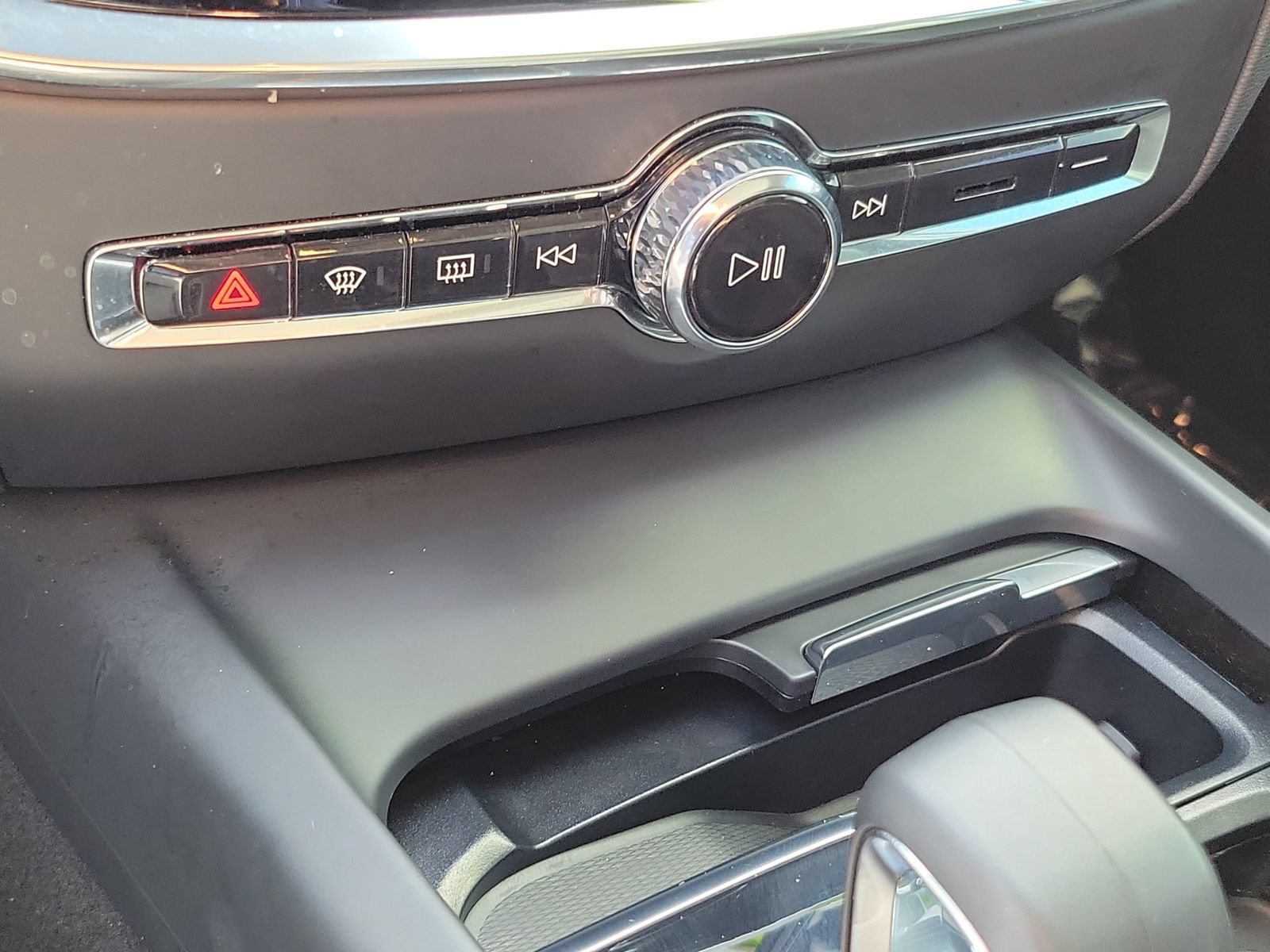 Used 2024 Volvo S60 B5 Core FWD image 27