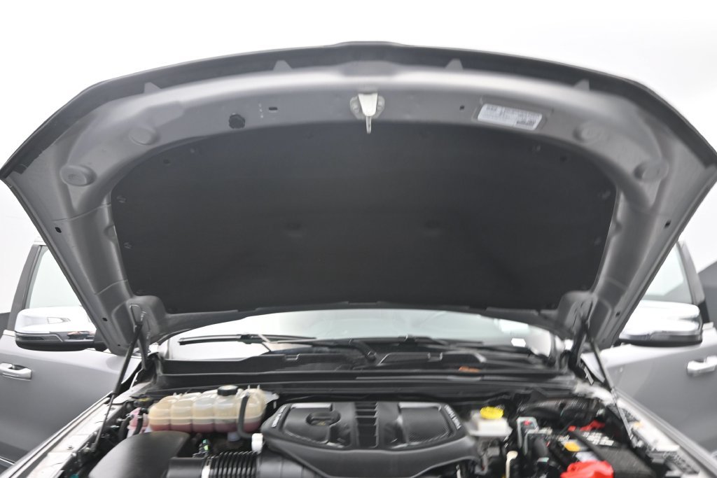 Used 2025 RAM 1500 Limited w/ Body Color Bumper Group AWD/4WD image 39