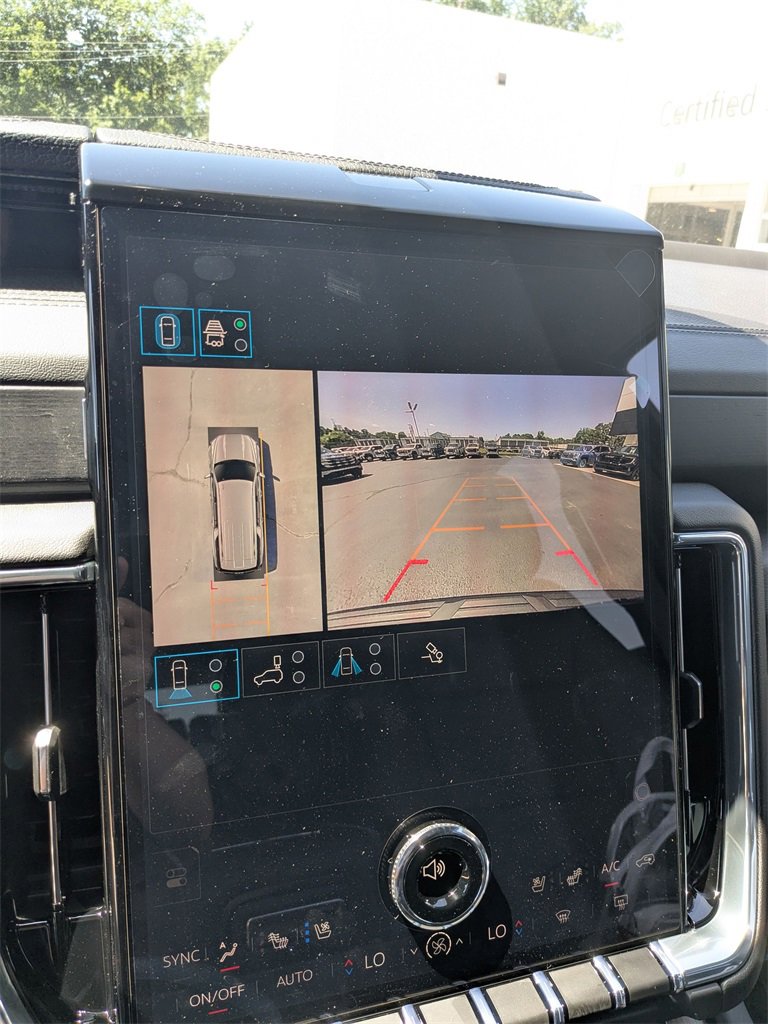 New 2025 GMC Yukon XL Denali w/ Sun & Power Step Package image 18