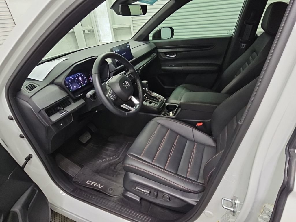 Used 2026 Honda CR-V Sport-L image 11