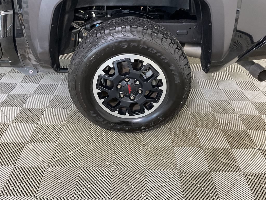 Used 2024 Toyota Tacoma TRD Off-Road w/ TRD Off Road Upgrade Package AWD/4WD image 6