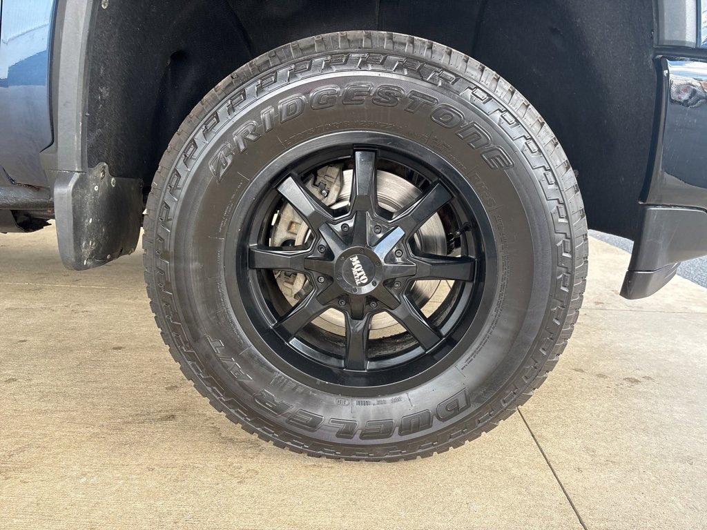 Used 2020 Chevrolet Silverado 2500 Custom w/ Custom Value Package image 31