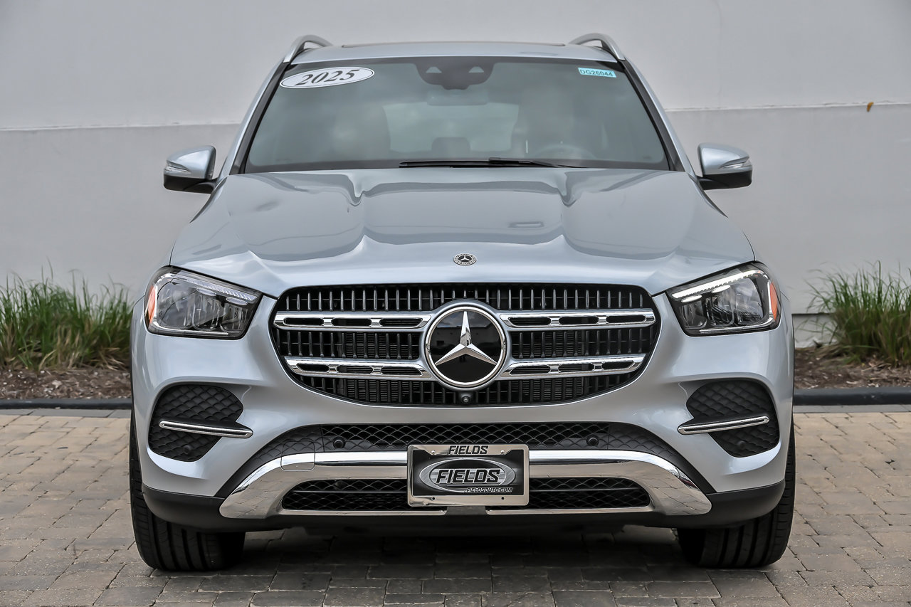 Used 2025 Mercedes-Benz GLE 450e 4MATIC image 4