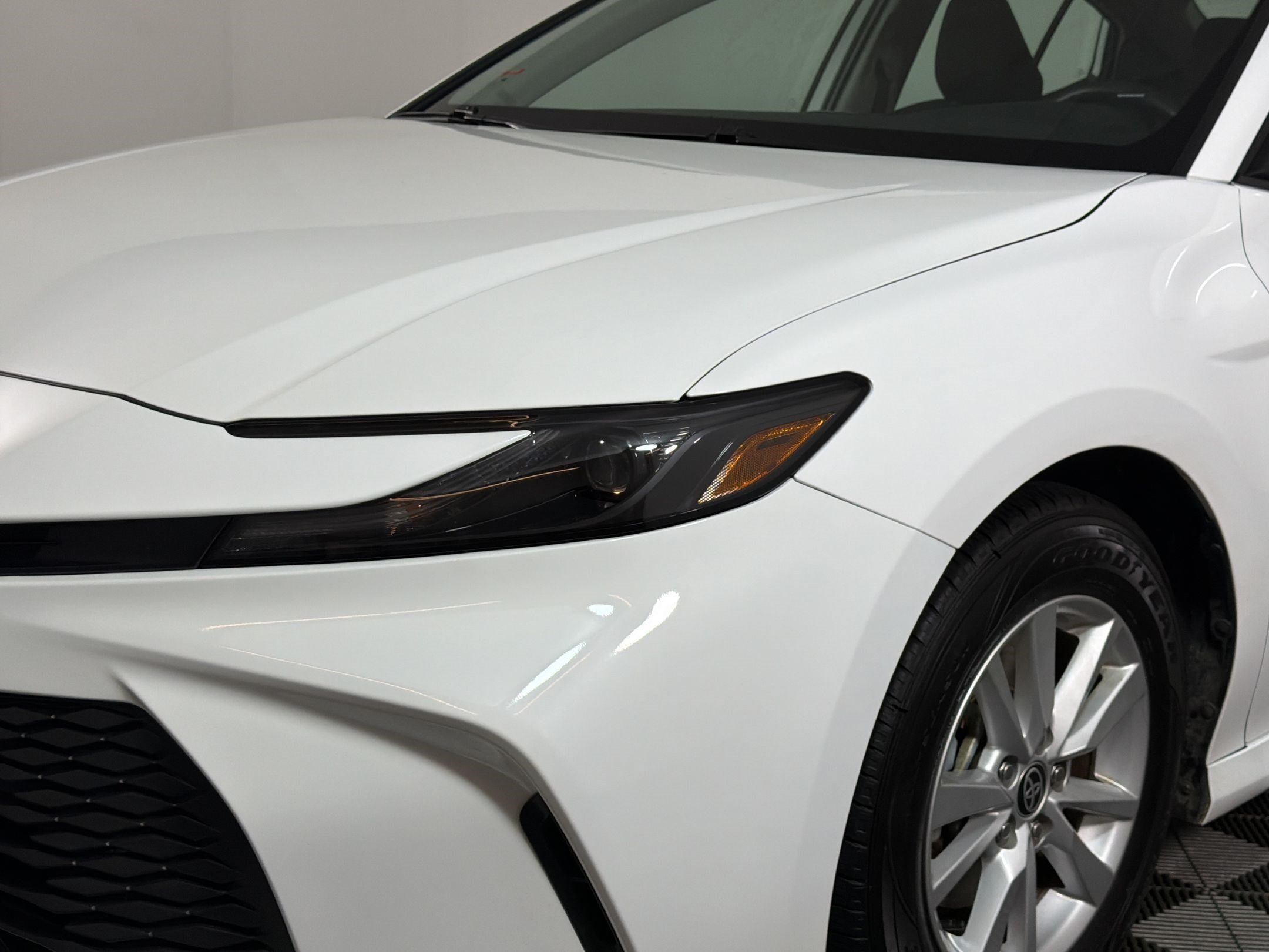 Used 2025 Toyota Camry LE FWD image 10