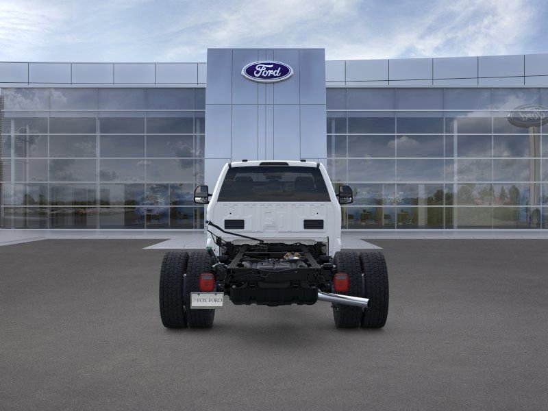 New 2025 Ford F550 4x4 Regular Cab Super Duty image 5