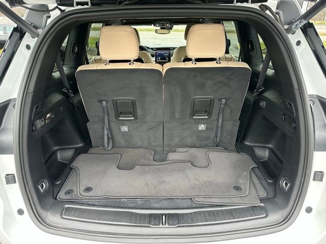 Used 2023 Jeep Grand Cherokee L Limited AWD/4WD image 45