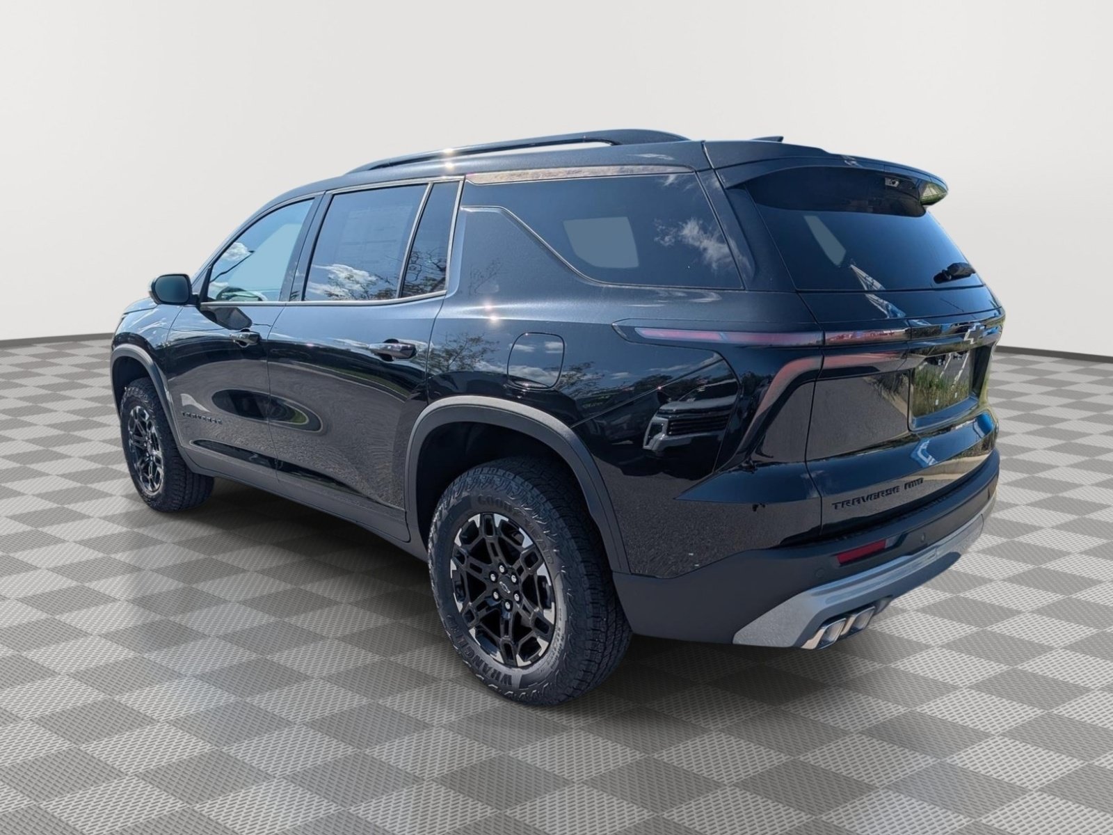 New 2027 Chevrolet Traverse Z71 w/ Driver Confidence Package AWD/4WD image 2