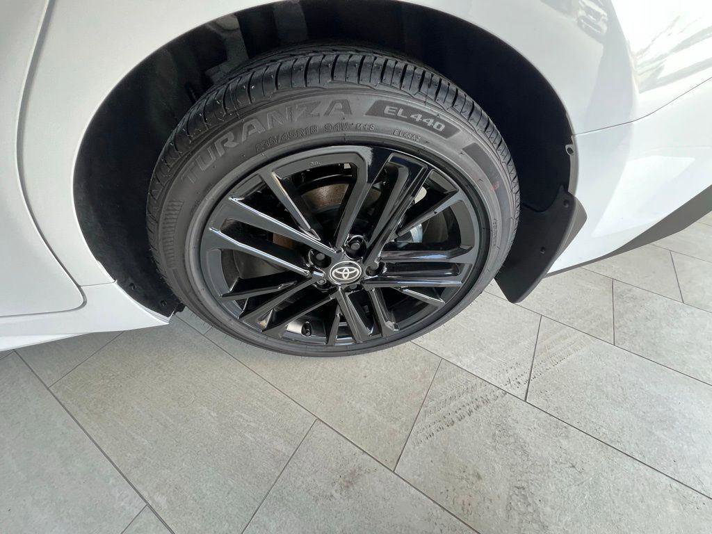 New 2026 Toyota Camry SE w/ Convenience Package FWD image 24