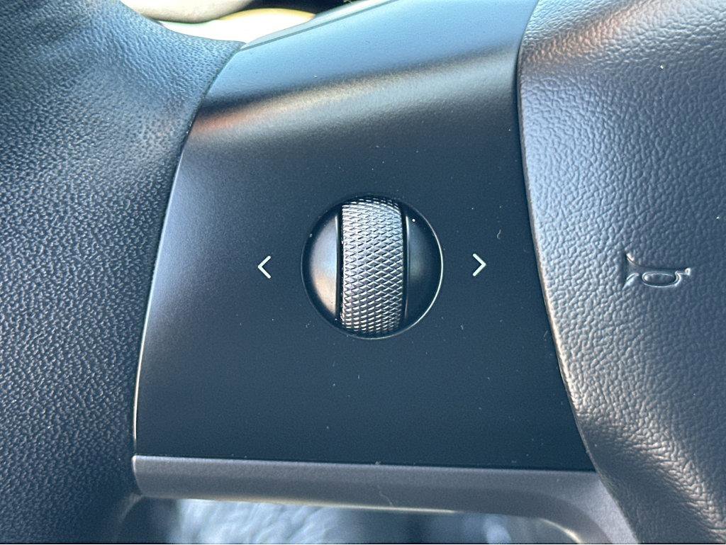 Used 2023 Tesla Model 3 Standard Range RWD image 21