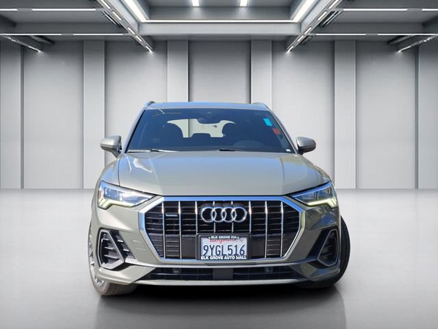 Used 2020 Audi Q3 2.0T Premium Plus w/ Premium Plus Package AWD/4WD image 2