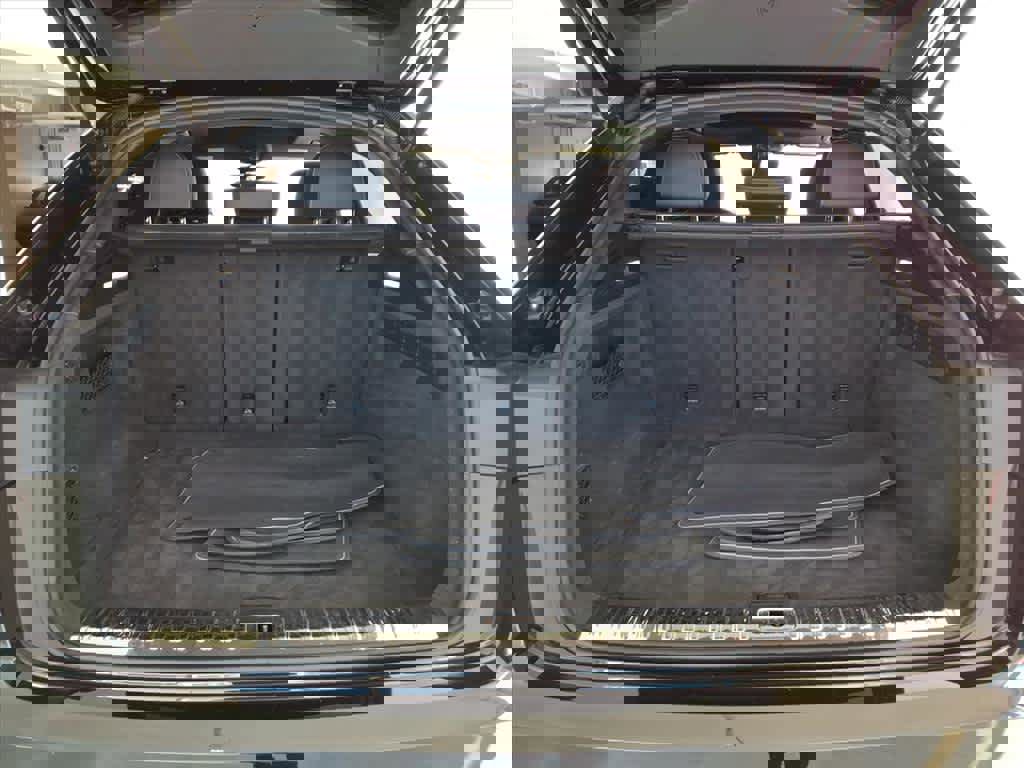 Certified 2023 Audi Q8 Prestige w/ Prestige Package image 20