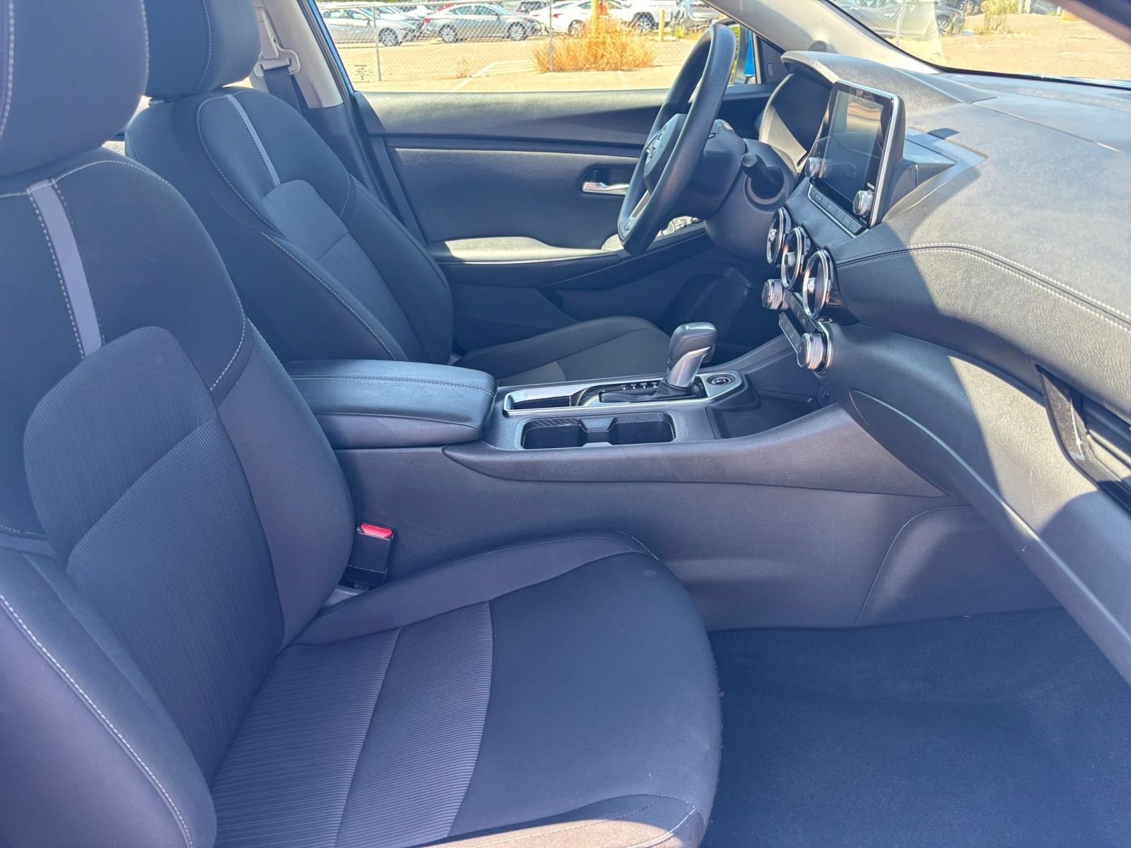 Used 2025 Nissan Sentra SV FWD image 33