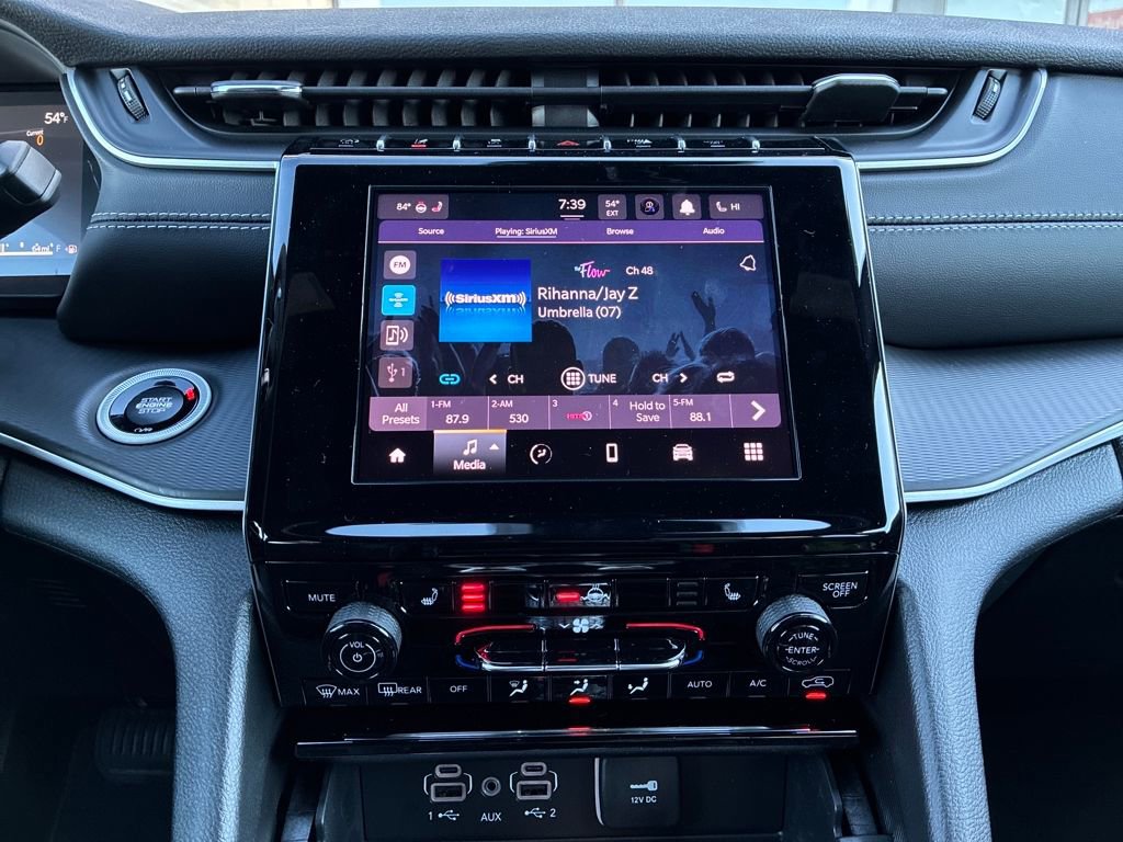 New 2025 Jeep Grand Cherokee image 17