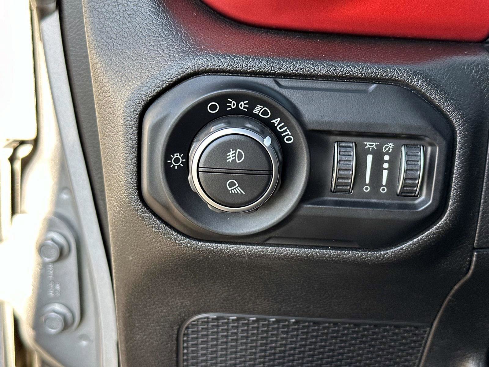 Certified 2020 Jeep Gladiator Rubicon image 31