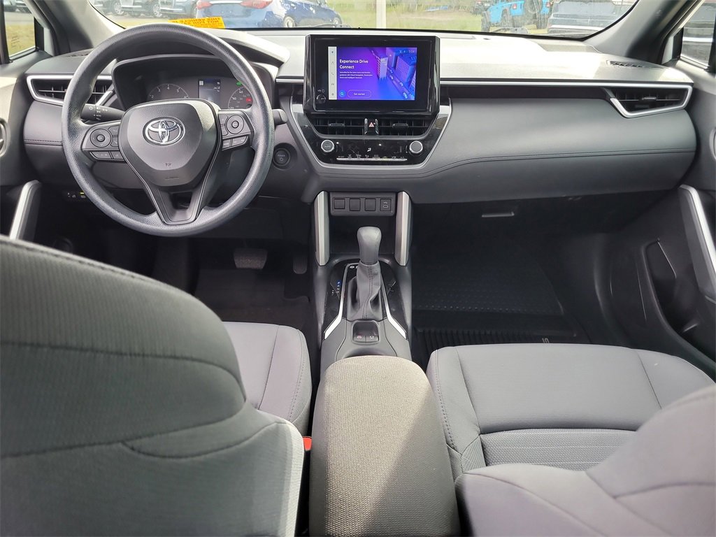 Used 2025 Toyota Corolla Cross AWD Hybrid image 11