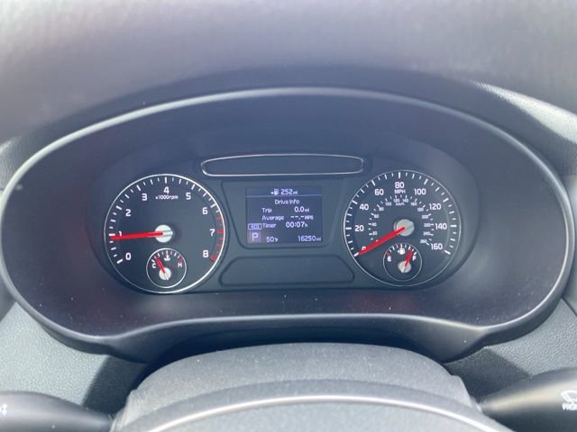 Used 2020 Kia Sorento LX image 18