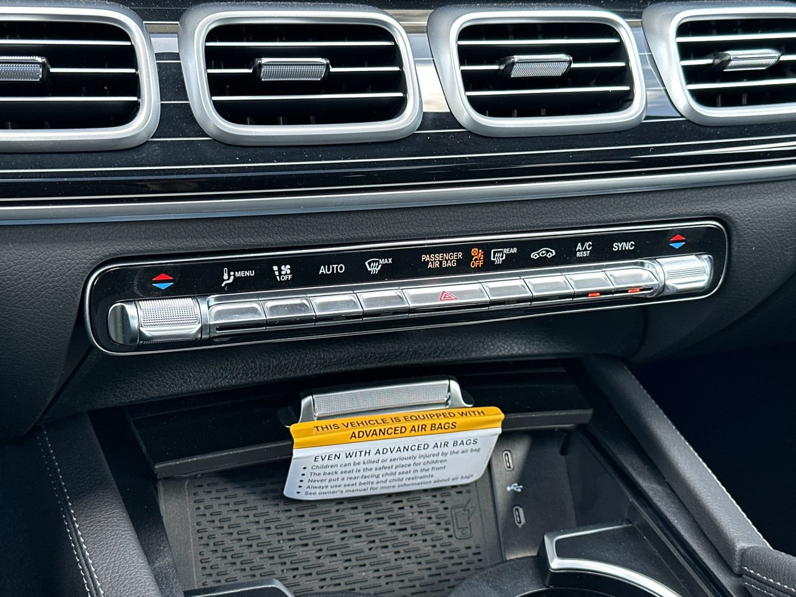 New 2025 Mercedes-Benz GLS 450 4MATIC image 24