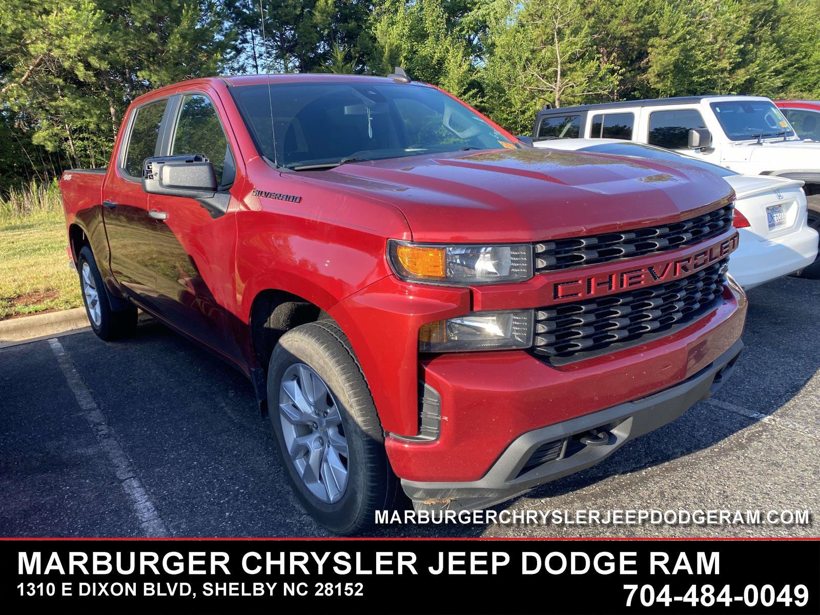 Used 2022 Chevrolet Silverado 1500 Custom w/ LPO, Dark Essentials Package AWD/4WD image 1