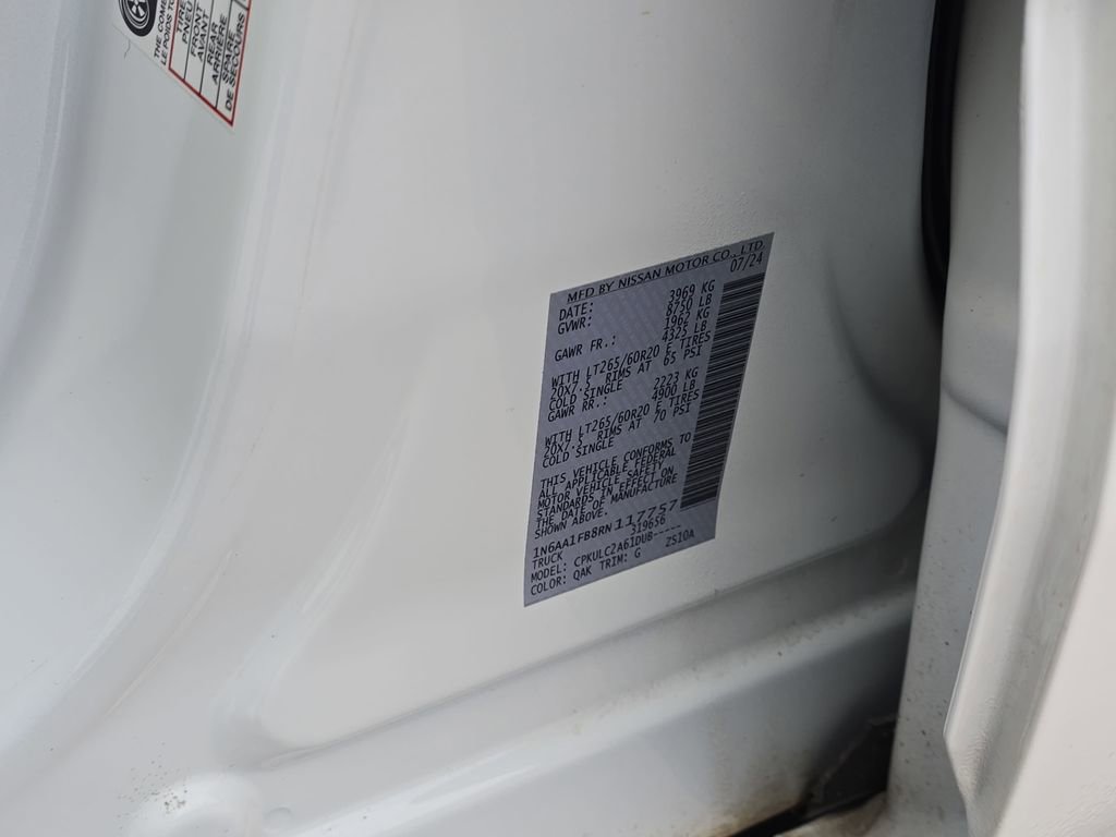 Used 2024 Nissan Titan SV w/ SV Convenience Package image 37