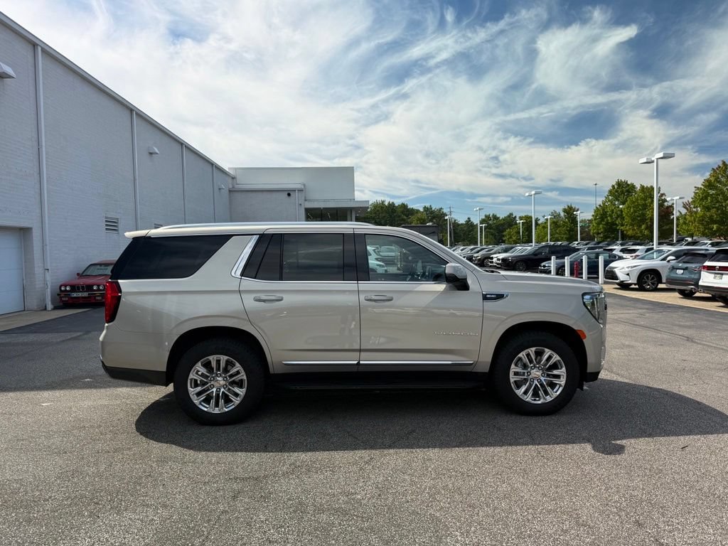 Used 2021 GMC Yukon SLT w/ SLT Premium Package AWD/4WD image 8