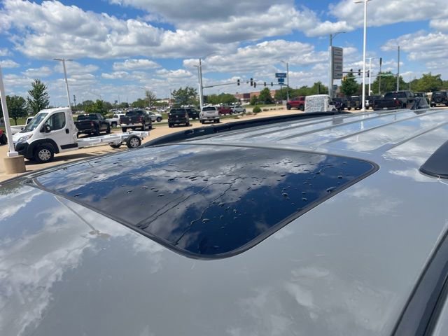 Used 2024 Dodge Durango GT AWD/4WD image 7