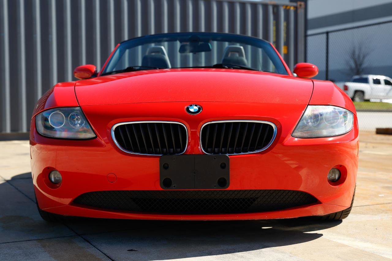 Used 2005 BMW Z4 2.5i image 17