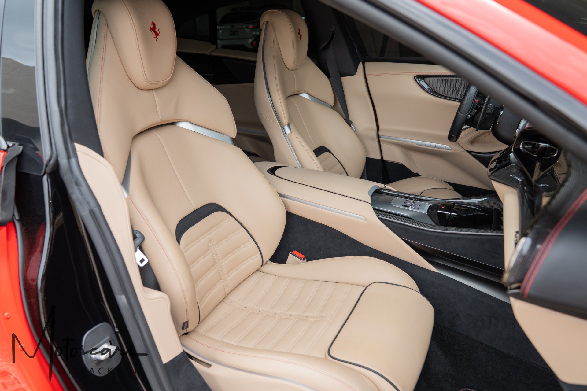 Used 2024 Ferrari Purosangue AWD/4WD image 23