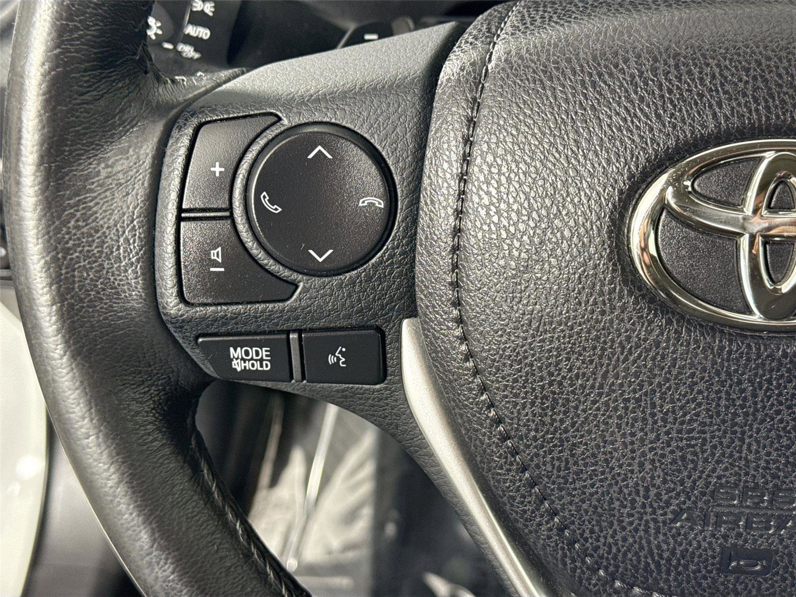 Used 2017 Toyota Corolla SE image 15