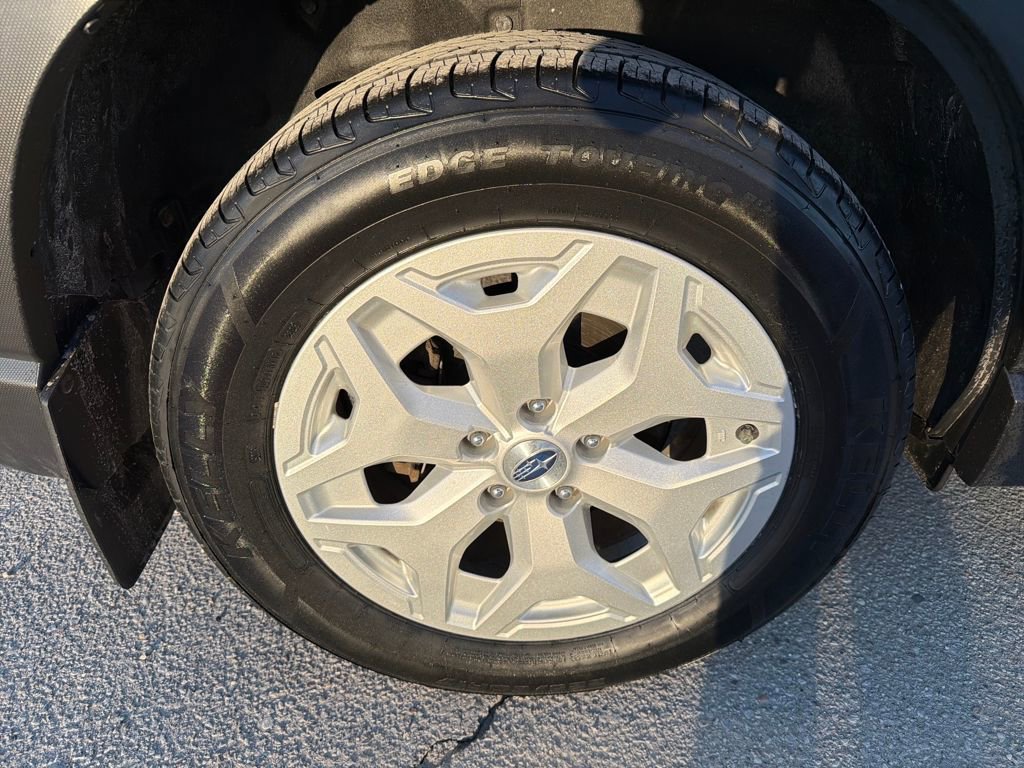 Certified 2023 Subaru Forester image 18