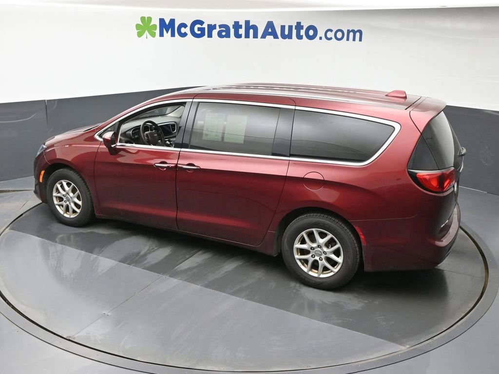 Used 2020 Chrysler Pacifica Touring w/ Advanced Safetytec Group image 22